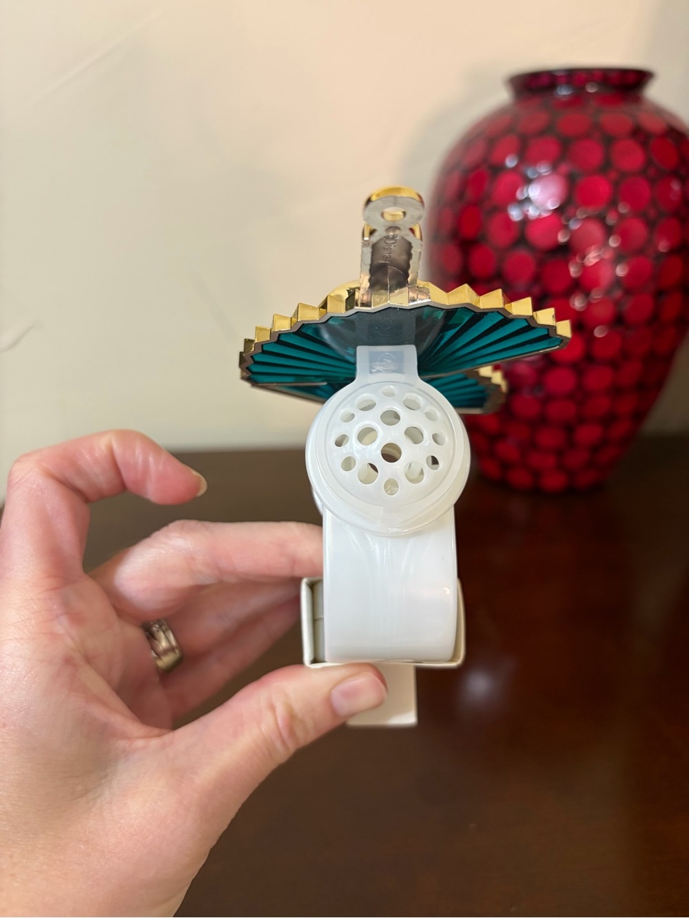 Bath & Body Works Disney Princess Mulan Wallflowers Nightlight Plug NWT - Picture 10 of 17